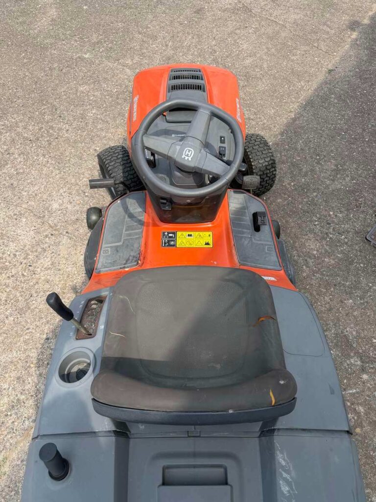 Aufsitzmäher Husqvarna TC 138