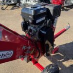 Holzhäcksler mit Benzinmotor