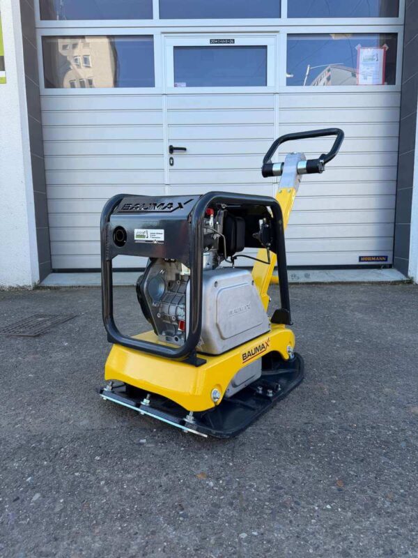 Baumax Rüttelplatte