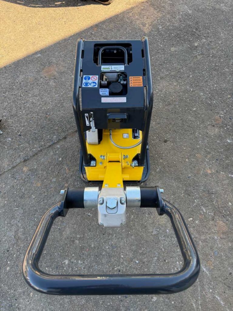 Baumax Rüttelplatte Arbeitsansicht